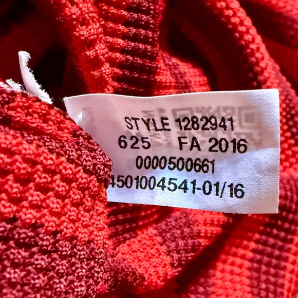 Under Armour Woman’s Burgundy and Red Striped Long Sleeve Tee - Picture 7 of 7